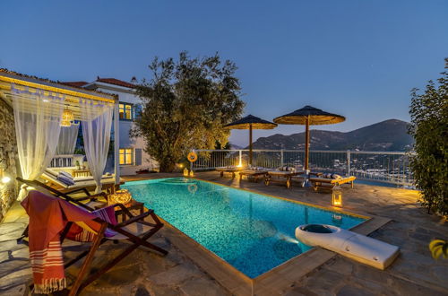 Photo 15 - Villa Avaton With Magnificent sea View and Skopelos Town