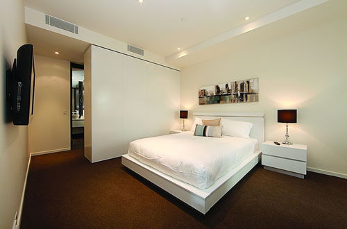 Photo 4 - Accommodate Canberra - The ApARTments