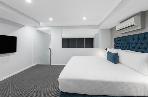 Photo 10 - Meriton Suites Waterloo