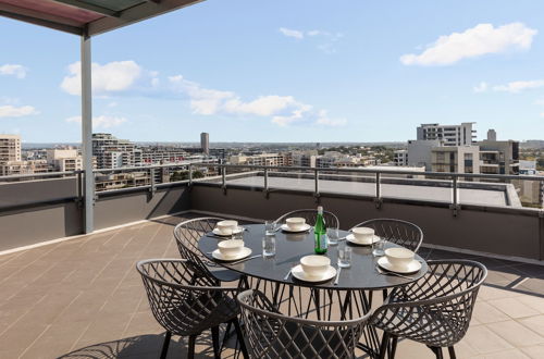 Photo 33 - Meriton Suites Waterloo