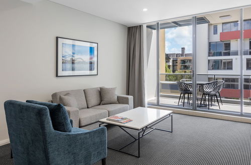 Photo 27 - Meriton Suites Waterloo