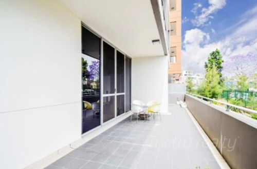 Photo 7 - Sun-drenched 3 Bedroom Apartment in Turrella