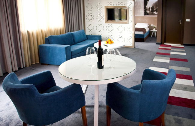 Bright Serviced Apartment With Breakfast bar - Foto 5