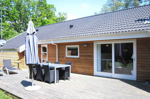 Foto 23 - 10 Person Holiday Home in Aakirkeby