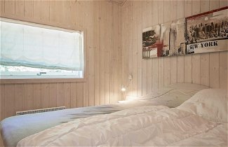 Foto 2 - 10 Person Holiday Home in Aakirkeby