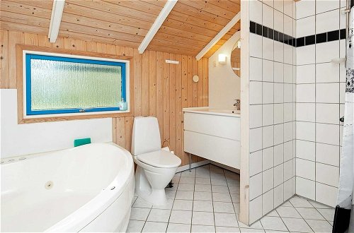 Photo 8 - 8 Person Holiday Home in Skals