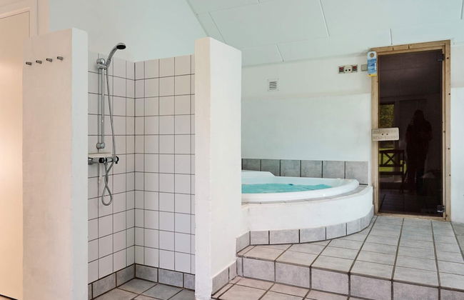 12 Person Holiday Home in Aakirkeby - Foto 4