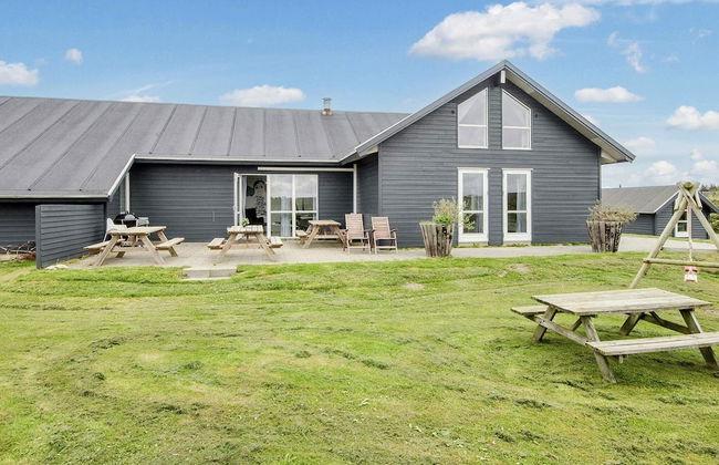 18 Person Holiday Home in Harboore - Foto 44