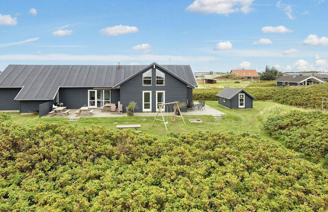 18 Person Holiday Home in Harboore - Foto 43
