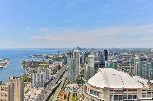 Photo 26 - Luxury Lakeview Skyscraper by CN Tower