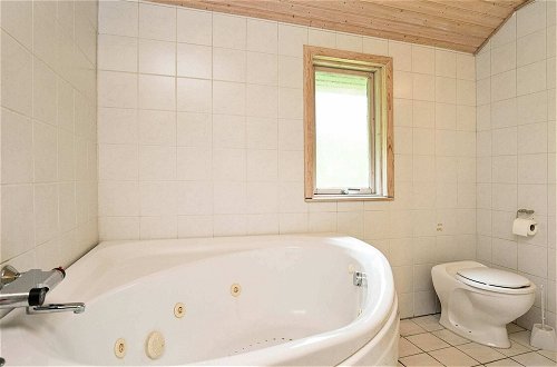 Photo 14 - Comfortable Holiday Home in Dannemare with Hot Tub