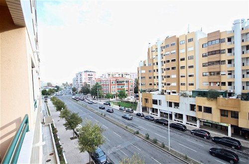 Foto 19 - Cozy Orange Telheiras Apartment