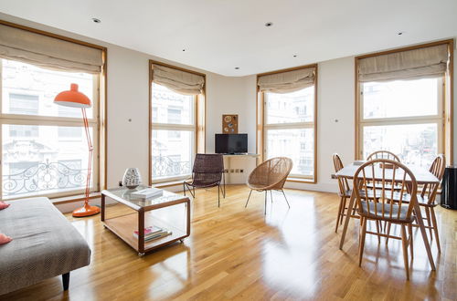 Photo 23 - Soulful Central London Apartment