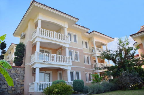 Photo 33 - Thera Apartments 22 by Turkish Lettings