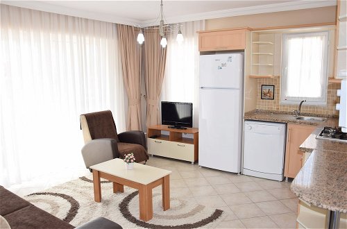 Photo 13 - Thera Apartments 22 by Turkish Lettings