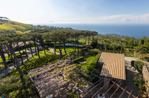 Foto 79 - Elegant Sorrento Coast Villa with Pool and Tennis Court