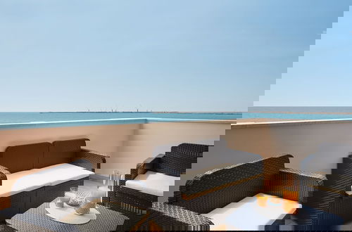 Foto 29 - Orizzonte Casesicule, Fantastic Sea View with Balcony and Big Windows, Wi-Fi