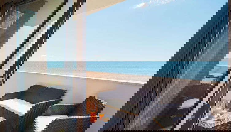 Foto 1 - Orizzonte Casesicule, Fantastic Sea View with Balcony and Big Windows, Wi-Fi