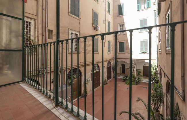 Porta Pia & Villa Torlonia Apartment with Balcony - Foto 25