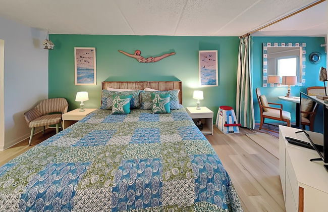 Jacksonville Beachdrifter by VTrips - Photo 9