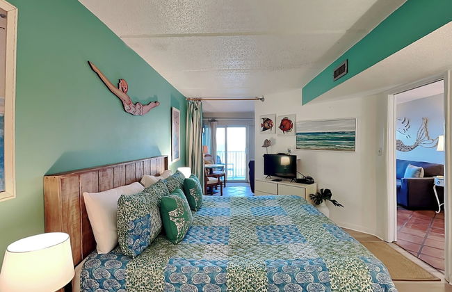 Jacksonville Beachdrifter by VTrips - Photo 14