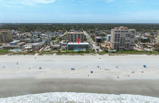 Jacksonville Beachdrifter by VTrips - Photo 68