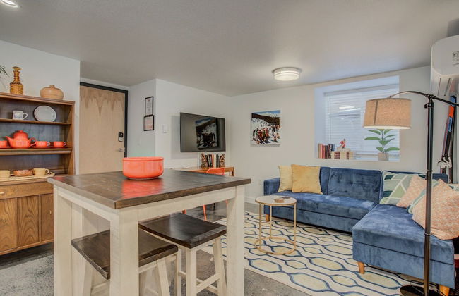 Trendy Urban Neighborhood & Dog-friendly Downtown - Foto 10