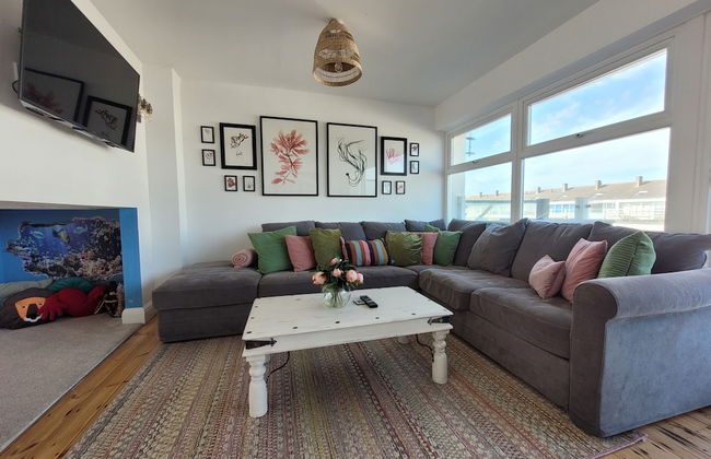 No. 28 Contemporary Beach Side Property With sea Views - Foto 1