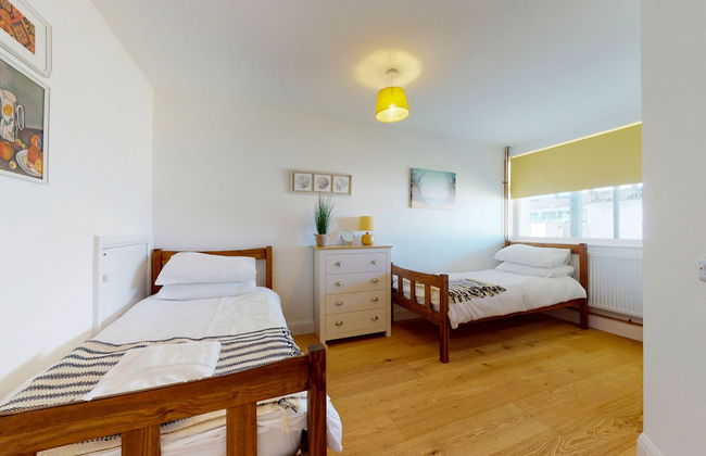 No. 28 Contemporary Beach Side Property With sea Views - Foto 8