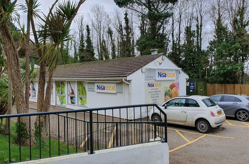 Foto 51 - 3 Bedroom Caravan, Sleeps 8, at Parkdean Newquay Holiday Park