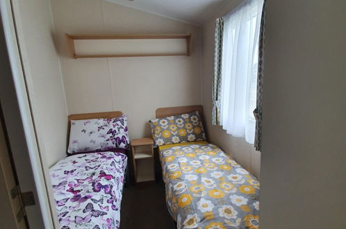 Photo 6 - 3 Bedroom Caravan, Sleeps 8, at Parkdean Newquay Holiday Park