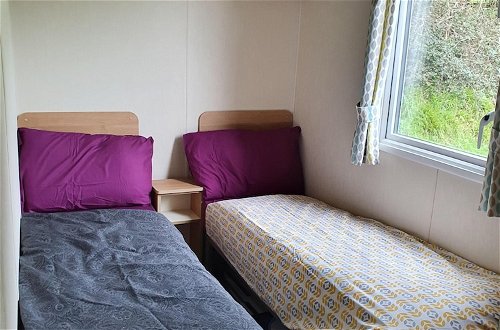 Foto 4 - 3 Bedroom Caravan, Sleeps 8, at Parkdean Newquay Holiday Park
