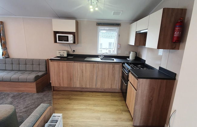 3 Bedroom Caravan, Sleeps 8, at Parkdean Newquay Holiday Park - Foto 40