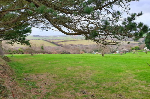 Photo 63 - 3 Bedroom Caravan, Sleeps 8, at Parkdean Newquay Holiday Park