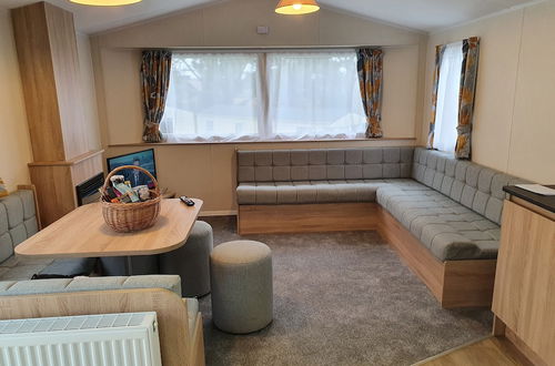 Photo 41 - 3 Bedroom Caravan, Sleeps 8, at Parkdean Newquay Holiday Park