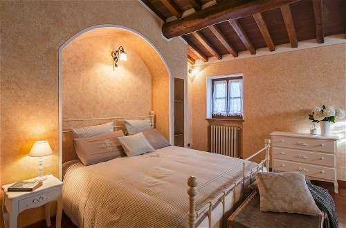 Foto 10 - Luxurious Villa in Cortona Tuscany with Hot Tub