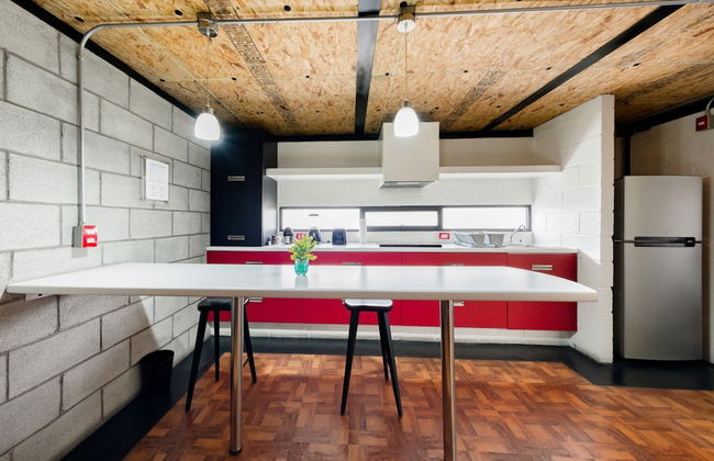 Cozy Loft with Balcony - Photo 14