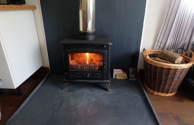 Cozy and Peaceful Cabin 15 Mins From Lyme Regis - Foto 8
