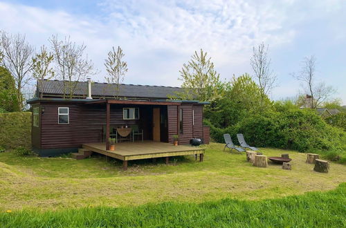 Foto 11 - Cozy and Peaceful Cabin 15 Mins From Lyme Regis