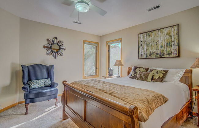 Skyway-extravagant & Luxury Views W/deck & Bar - Photo 10