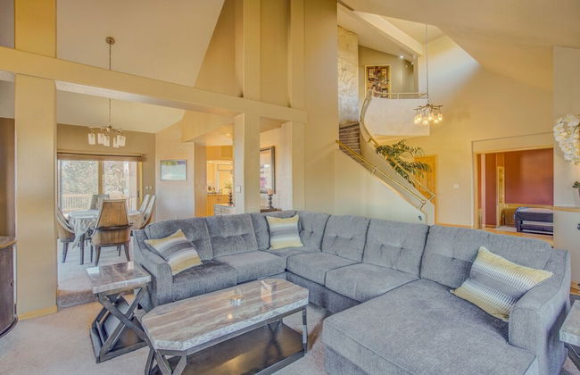 Skyway-extravagant & Luxury Views W/deck & Bar - Photo 33