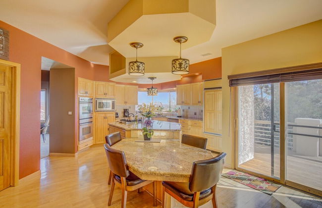 Skyway-extravagant & Luxury Views W/deck & Bar - Photo 23