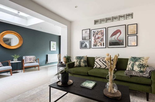 Photo 25 - The Heart of Shepherds Bush - Modern 2bdr Apartment With Garden