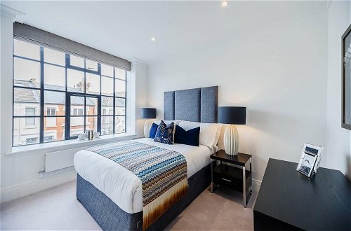 Foto 10 - Designer 2 Bed Apartment in Riverside Development