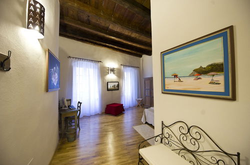 Photo 6 - Castelletto Suites