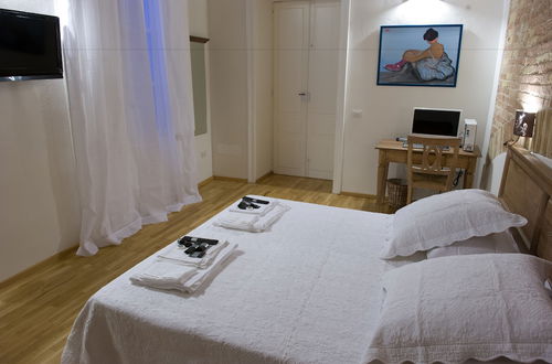 Photo 10 - Castelletto Suites