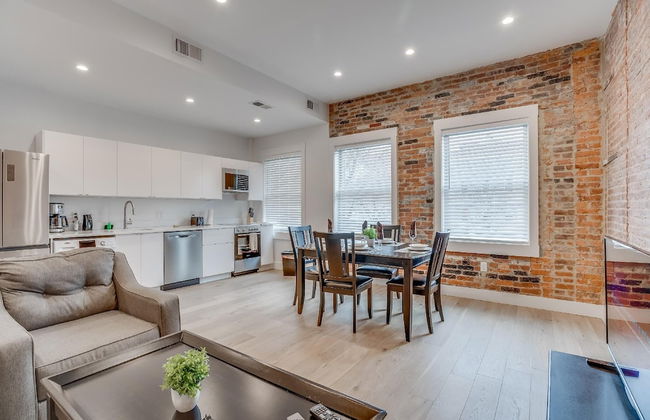 Central Belmont Residences - Photo 5