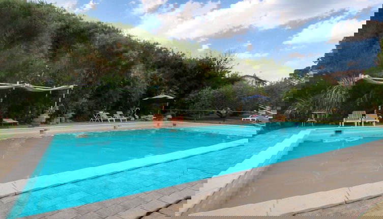 Foto 1 - Country House With Swimming Pool and Garden With Mediterranean Plants