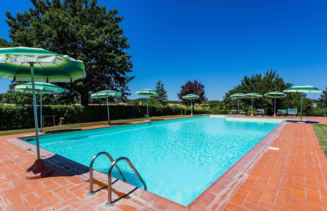 Apartment in Tuscany With Pool and Scenic Views - Foto 9