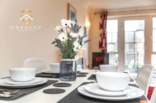 Photo 11 - ✰ONPOINT 2 bedroom Apartment - River Kennet✰